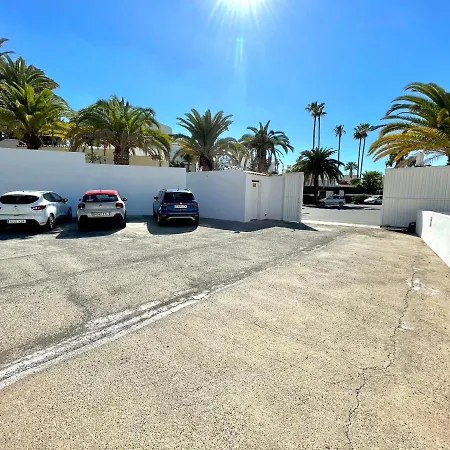 Отель Bungalow El Cortijo Плая-де-лас-Америкас